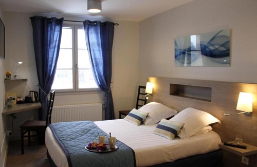 Cayres Hotel | Logis Hotel Restaurant La Croisée des Chemins