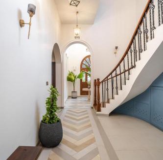 Kudal Villa | LohonoStays Villa Maraville