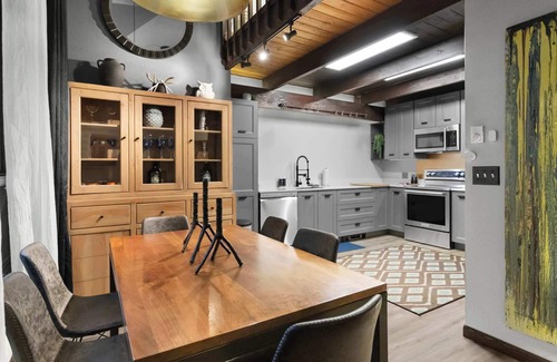 Rhododendron House | Lolowood Chalet - Modern Mt. Hood Forest Escape