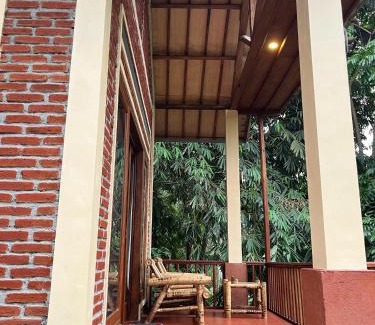 Kecamatan Pringgasela House | Lombok Riverside Bungalows