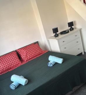 Downham Apartment | London House near Greenwich, Free Parking, Free WIFI