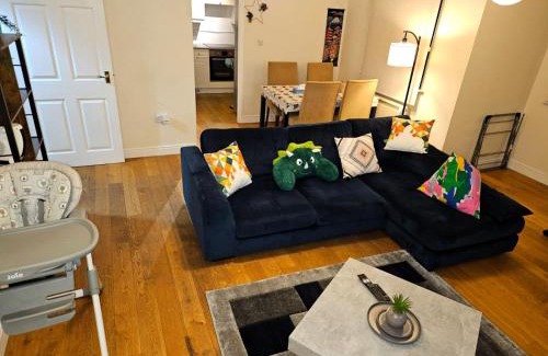 Eltham West Apartment | London O2 ARENA COOL BREEZE HOUSE