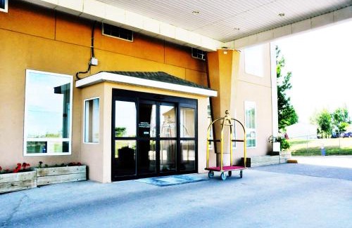 North Battleford Hotel | Lone Star Hotel