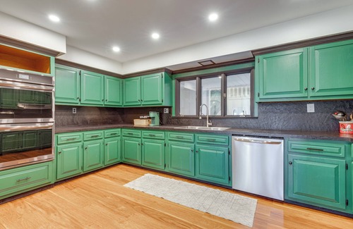 Sayville House | Long Island Vacation Rental: 4 Mi to Beach