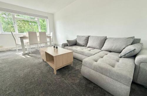 Cheshunt Apartment | Long Term Comfort - 2BR Haven