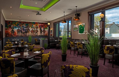 Newcastle West Hotel | Longcourt House Hotel