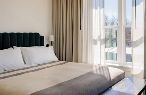 Parkside Hotel | Longfellow Hotel