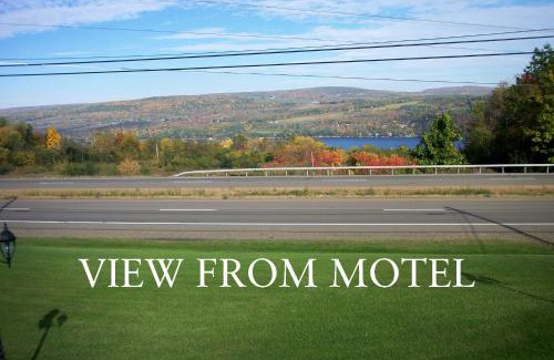 Town of Reading Hotel | Longhouse Lodge Motel