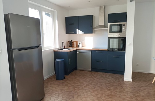 Brux House | Longhouse rental