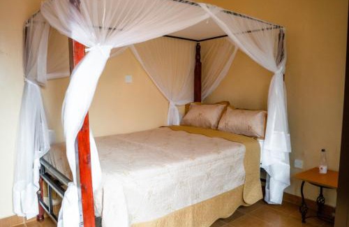 Mai Mahiu Hotel | Longonot Transit Hotel- Mai Mahiu