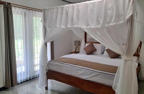 Riung Bed & Breakfast | Lonthar B&B