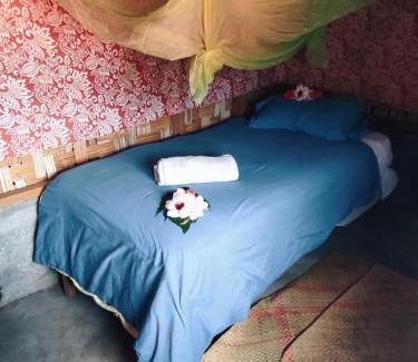 Pangi House | Lonwolwol Peaceful Lakeside Bungalow