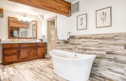 Zephyr Cove House | Lookout Lodge