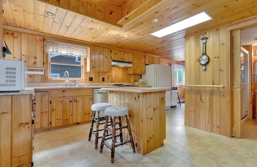 Lebanon Cottage | Loon’s Landing on Milton 3 Ponds