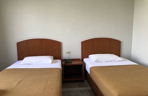 Lop Buri Hotel | Lopburi Residence 2 Hotel And Resort