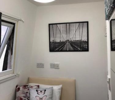 King's Cross House | Lord Merit Guest Rooms in King's Cross St Pancras