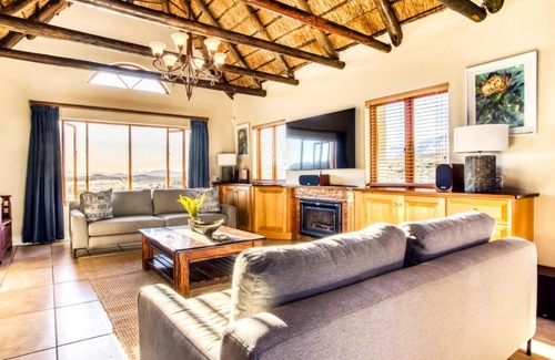 McGregor Apartment | Lord's Wine Farm