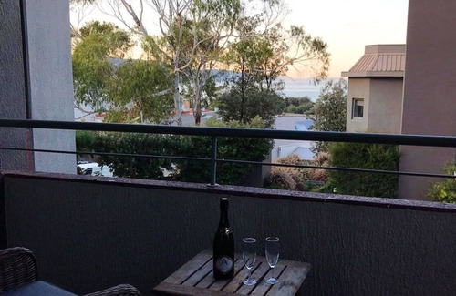 Lorne Apartment | Lorne 2 Bedroom Apartment - Premium Location and Facilities