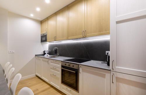 Pamplona City Centre Apartment | Los Balcones del Encierro - Estafeta 65