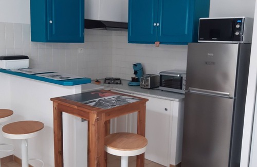 Saint-Just Apartment | Lou Cigalou rated 2 * by Etoile de France.