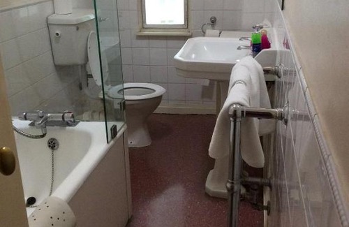 Loughton Hotel | Loughton Hotel