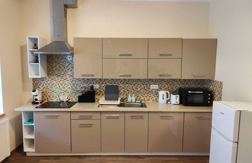 Brezova Apartment | Louisa - Charming 2 Bedroom Apartment