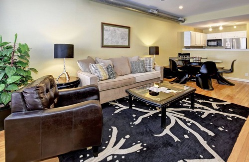 Highlands House | Louisville's Best Area, Walk to All!
