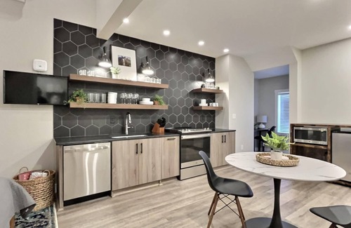 Cherokee Triangle Apartment | LouLounge Studio @ Bungalou + Bourbon Bar + Gameyard