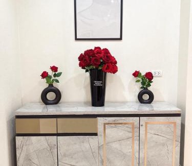 Wang Thonglang Villa | Love House