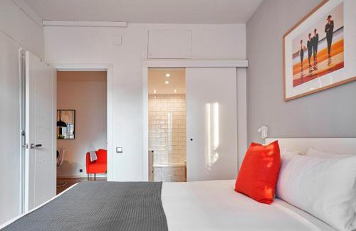 el Fort Pienc Apartment | Love Local Life Near Sagrada Familia by MyRentalHost