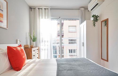 el Fort Pienc Apartment | Love Local Life Near Sagrada Familia by MyRentalHost