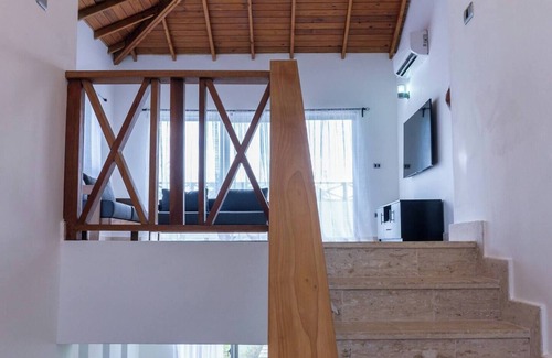 Puerto Bahia Apartment | Love Nest: Romantic Suite with Pool nn