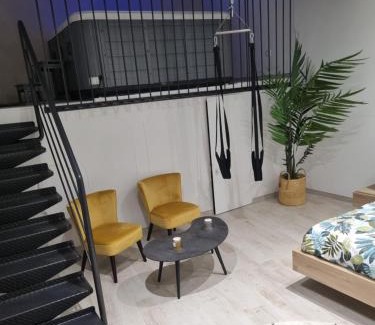 Bassan Bed & Breakfast | Love Room