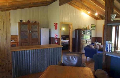 Lovedale Cabin | Lovedale Cottages