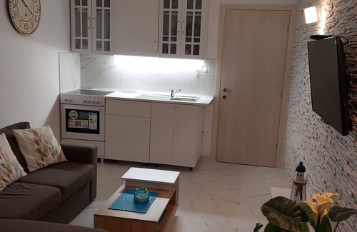 Perea Apartment | Lovely 1-Bed Apartment in Perea