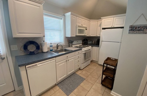 Manasquan Condo | Lovely 2 bdrm condo with private beach access nLooking for Winter/Full yr renter