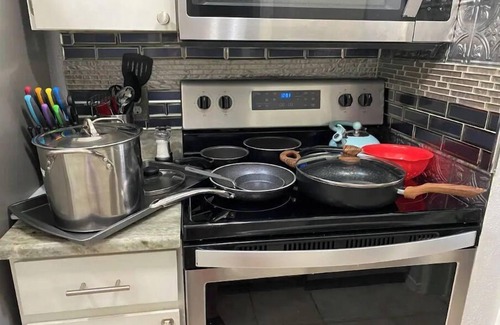 Garland Condo | Lovely 2 bed Condo with pool near Lake Ray Hubbard