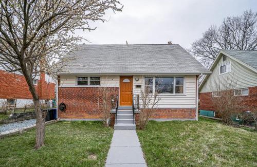 Seminary Hill Apartment | Lovely 2 Bedroom, 2 Bath Unit in West Alexandria.