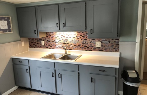 Dunkirk Apartment | Lovely 2 bedroom upper, close to Lake Erie beaches