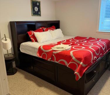 Wheaton-Glenmont Apartment | LOVELY 2 BEDROOMS APPARTEMENT, LAUNDRY/PARKING/TV