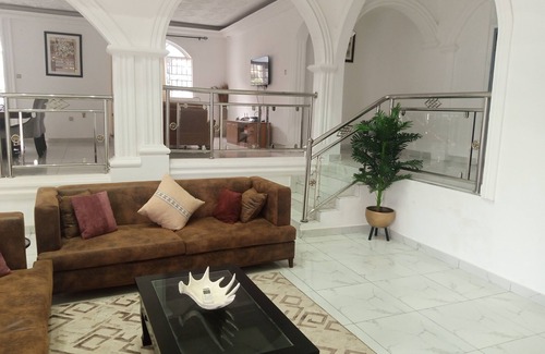 Accra House | Lovely 2 bedrooms house unit 1