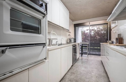 Manuka Apartment | Lovely 2 BR Apartment in Griffith, ACT