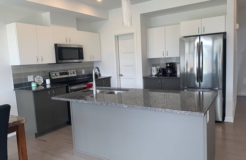Clarence-Rockland House | Lovely 2 rooms 2 beds, private bathroom free parking in a brand-new single home