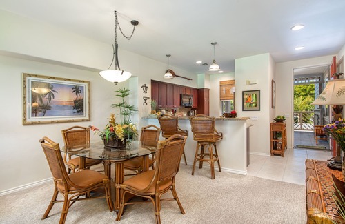 Waikoloa Condo | Lovely 2nd Floor Unit On Golf Course, Easy walk to Beach, Restaurants, Shopping