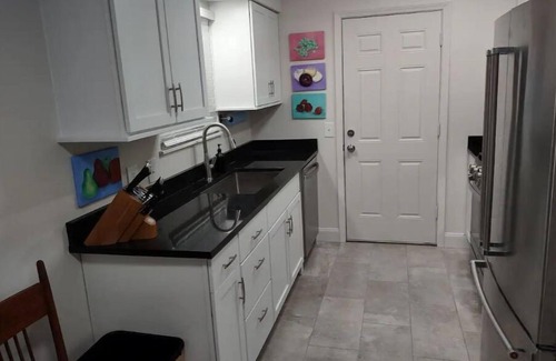 Tulsa House | Lovely 3 bedroom home near HardRock Casino Resort.
