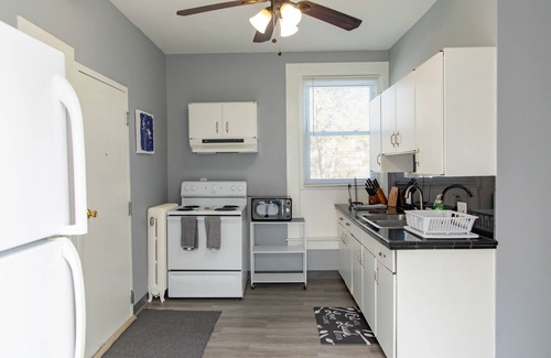 Bristol Apartment | Lovely 3 Bedroom Unit for Longer Stays