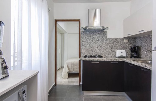 San Anton House | Lovely 3BR House at a Colonial Zone Park