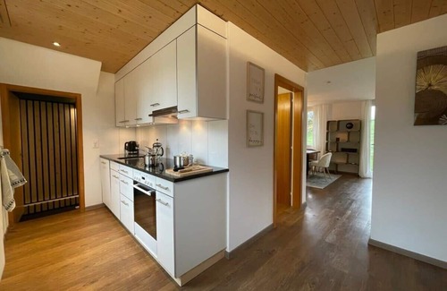 Saanenmoeser Ski Chalet | Lovely 4 Bedroom Chalet Great for Ski Holiday