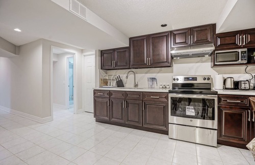 Milliken Apartment | Lovely and cozy 3 beds Basement Apartment