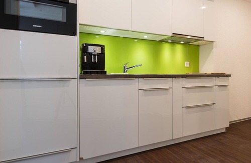 Saas Almagell Apartment | Lovely apartment for 3 people with hot tub, WIFI, TV and balcony